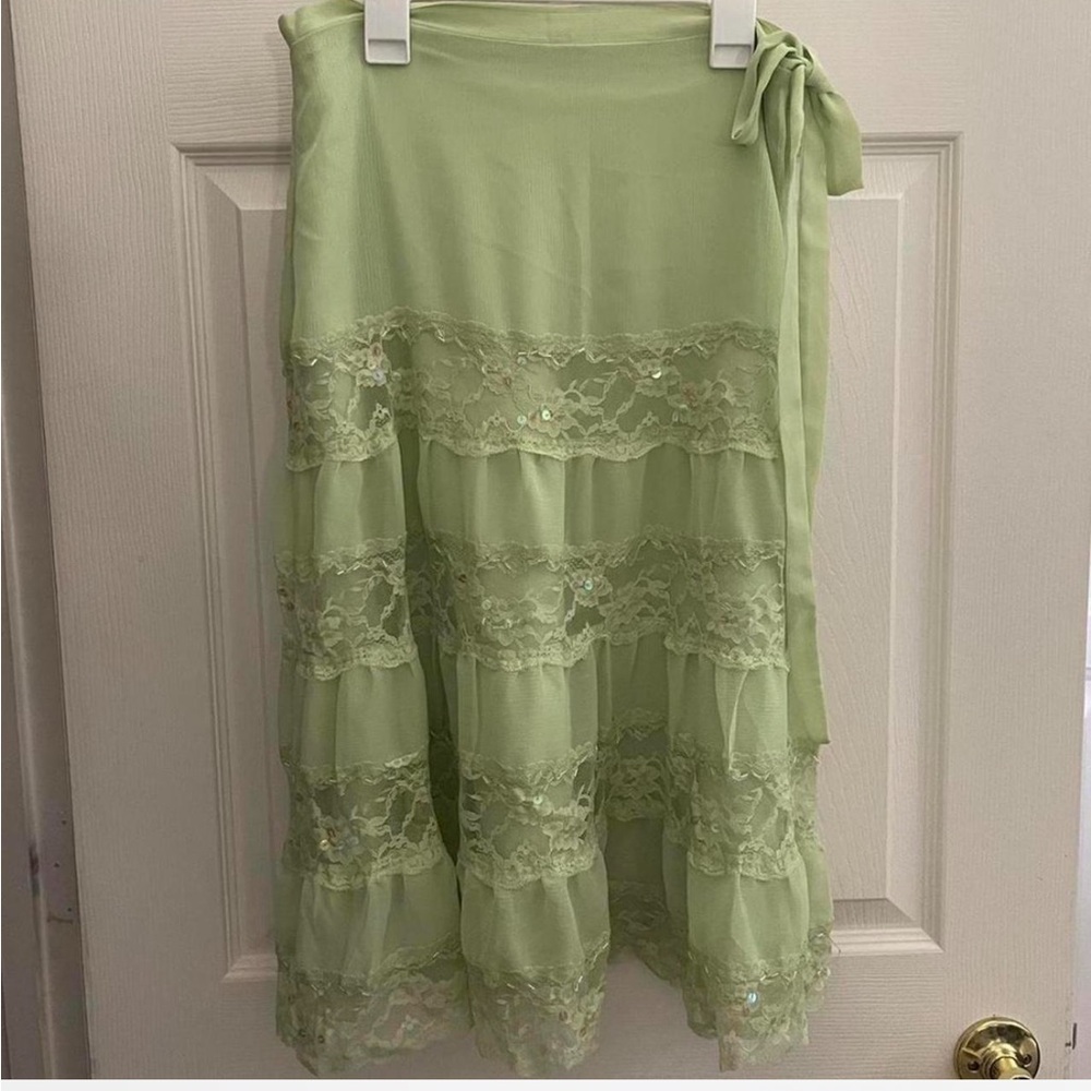 Vintage green lace midi skirt